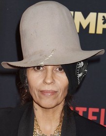 Linda Perry
