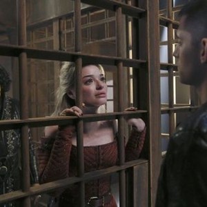 Once Upon A Time In Wonderland, Naveen Andrews (L), Emma Rigby (C), Michael Socha (R), 'Heart of the Matter', Season 1, Ep. #11, 03/20/2014, ©ABC