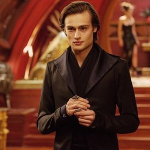 Douglas Booth Brasil