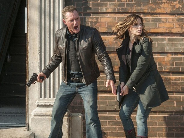 Chicago pd episode 1 season 1 clearance