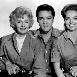 ROUSTABOUT, from left, Barbara Stanwyck, Elvis Presley, Joan Freeman, 1964