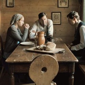 ENDE DER SCHONZEIT, (aka CLOSED SEASON), from left: Brigitte Hobmeier, Hans-Jochen Wagner, Christian Friedel, 2012. ©Farbfilm Verleih