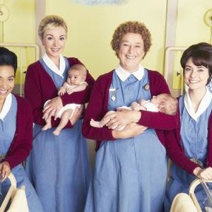 Nurse Lucille Anderson (LEONIE ELLIOTT), Nurse Trixie (HELEN GEORGE), Nurse Crane (LINDA BASSETT), Valerie Dyer (JENNIFER KIRBY) (L-R)