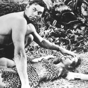 TARZAN AND THE AMAZONS, Johnny Weissmuller, Shirley O'Hara, 1945
