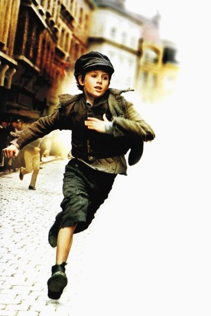 Oliver Twist Pictures | Rotten Tomatoes