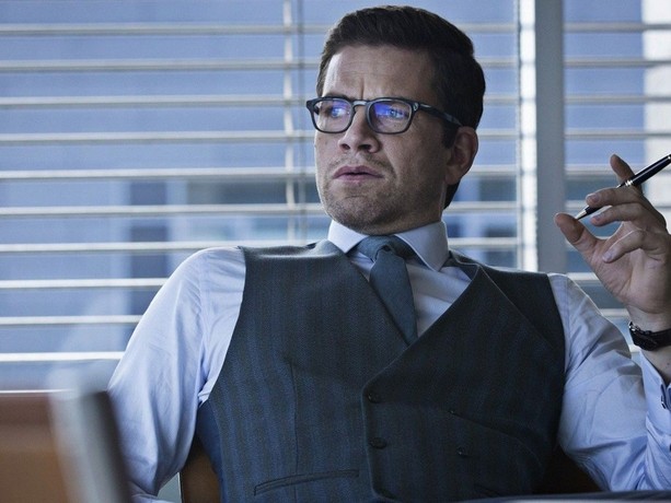 Follow the money new arrivals season 1 netflix