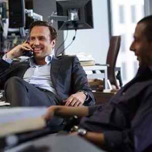 THE BIG SHORT, from left: Rafe Spall, Jeremy Strong, 2015. ph: Jaap Buitendijk/©Paramount
