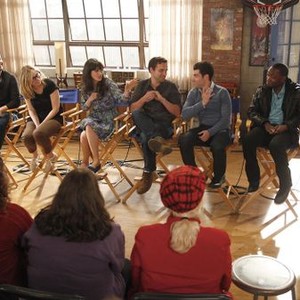 New Girl, from left: Jake M. Johnson, Brett Baer, Liz Meriwether, Zooey Deschanel, Jake Kasdan, Max Greenfield, Lamorne Morris, Hannah Simone, 'No Girl', Season 5, Ep. #4, 01/26/2016, ©FOX