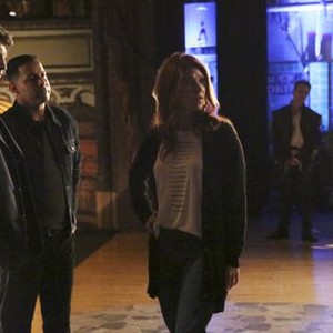 Castle, Nathan Fillion (L), Jewel Staite (R), 'Much Ado About Murder', Season 8, Ep. #20, 05/02/2016, ©ABC