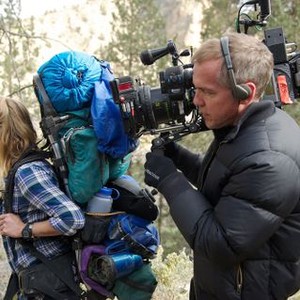WILD, from left: Reese Witherspoon, director Jean-Marc Vallee, on set, 2014./ph: Anne Marie Fox/TM and Copyright ©Fox Searchlight. All rights reserved.