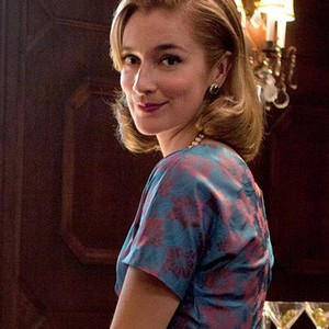 Caitlin Fitzgerald as Libby Masters