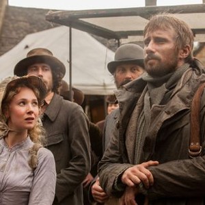 FAR FROM THE MADDING CROWD, foreground from left: Juno Temple, Matthias Schoenaerts, 2015. ph: Alex Bailey/TM & copyright © Fox Searchlight. All rights reserved