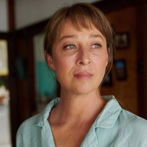 The Lost Flowers of Alice Hart: Season 1 Episode 2 Sneak Peek