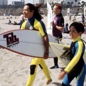 SURF NINJAS, Ernie Reyes Jr., Rob Schneider (background), Nicholas Cowan, 1993, (c)New Line Cinema