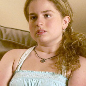 Allie Grant as Isabelle Hodges