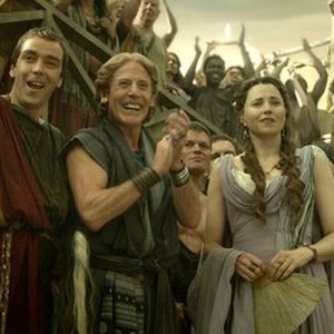 Spartacus, Jeffrey Thomas (L), Craig Walsh-Wrightson (C), Lucy Lawless (R), 'Fugitivus', Season 2: Vengeance, Ep. #1, 01/27/2012, ©SYFY