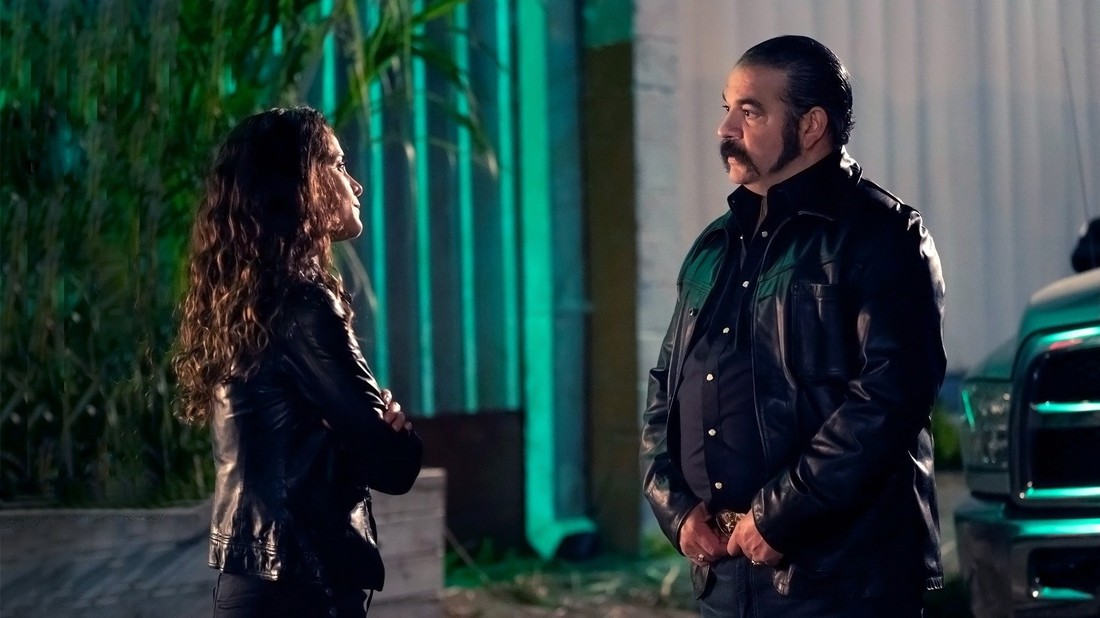 Watch queen of the south season on sale 4 episode 1