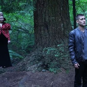 Once Upon A Time In Wonderland, Emma Rigby (L), Michael Socha (R), 'The Serpent', Season 1, Ep. #4, 11/07/2013, ©ABC