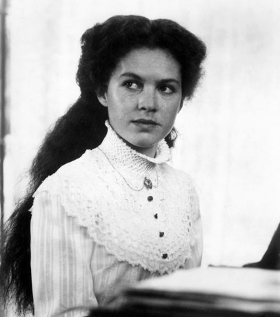 Mijozning santexnik pornografik videosi Leopard ichki kiyimida etuk