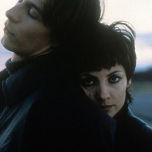 Lovers of the Arctic Circle (1998) photo 6