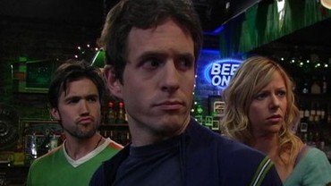 Always sunny season outlet 1 episode 1