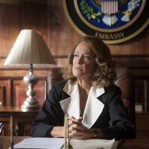 Narcos, Danielle Kennedy, 'The Palace in Flames', Season 1, Ep. #4, 08/28/2015, ©NETFLIX
