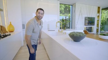 Mtv cribs full best sale episodes