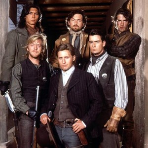 YOUNG GUNS, (back l-r): Lou Diamond Phillips, Casey Siemaszko, Dermot Mulroney, (front l-r): Kiefer Sutherland, Emilio Estevez, Charlie Sheen, 1988, TM and Copyright (c)20th Century Fox Film Corp. All rights reserved.