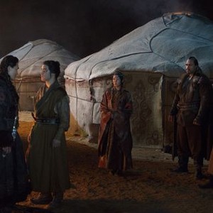Marco Polo, from left: Remy Hii, Vanessa Vanderstraaten, Uli Latukefu, Mahesh Jadu, 'Feast', Season 1, Ep. #3, 12/12/2014, ©NETFLIX