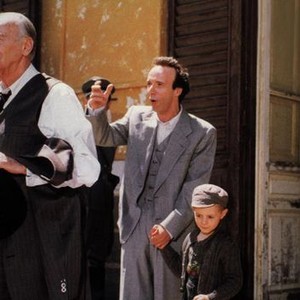 LIFE IS BEAUTIFUL, Roberto Benigni, Giorgio Cantarini, 1998