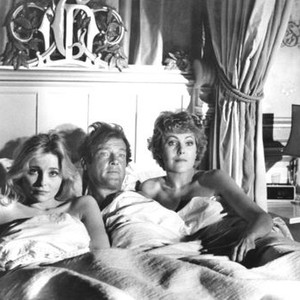 SUNDAY LOVERS, Priscilla Barnes, Roger Moore, Lynn Redgrave, 1980, (c)MGM