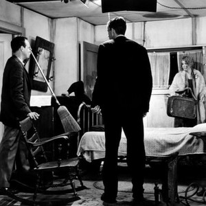 PERIOD OF ADJUSTMENT, from left: director George Roy Hill, Jim Hutton, Jane Fonda on set, 1962