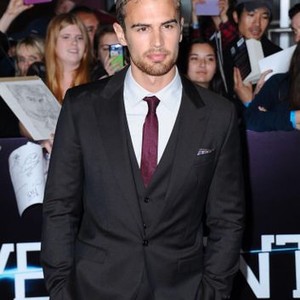 Theo James at arrivals for DIVERGENT Premiere, The Regency Bruin Theatre, Westwood, CA March 18, 2014. Photo By: Dee Cercone/Everett Collection