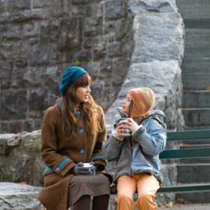 (L-R) Jessica Alba as Mona Gray and Sophie Nyweide as Lisa Venus in "An Invisible Sign."