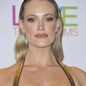 Peta Murgatroyd at arrivals for 24th Annual Race To Erase MS Gala, The Beverly Hilton Hotel, Beverly Hills, CA May 5, 2017. Photo By: Elizabeth Goodenough/Everett Collection