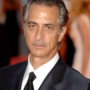 David Strathairn