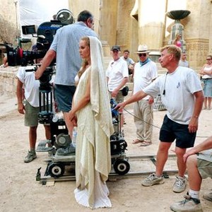 TROY, Diane Kruger, director Wolfgang Petersen on set, 2004, (c) Warner Brothers