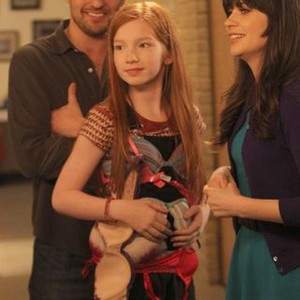 New Girl, Jake M. Johnson (L), Annalise Basso (C), Zooey Deschanel (R), 'Kids', Season 1, Ep. #21, 04/17/2012, ©FOX