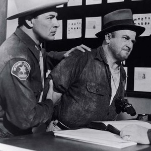 Edge of Eternity (1959) photo 8