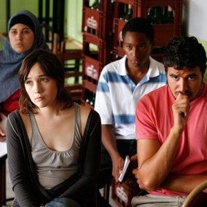 HADEWIJCH, Julie Sokolowski (front left), 2009. ©IFC Films