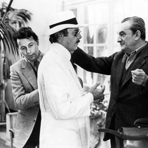 DEATH IN VENICE, costume designer Piero Tosi, Dirk Bogarde, director Luchino Visconti on set, 1971