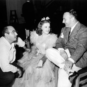 LITTLE NELLIE KELLY, director Norman Taurog, Judy Garland, producer Arthur Freed on set, 1940