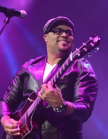 Israel Houghton