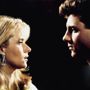 TRACES OF RED, from left, Lorraine Bracco, Tony Goldwyn, 1992, ©Samuel Goldwyn