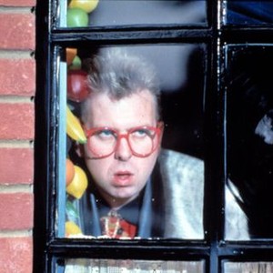 LIFE IS SWEET, Timothy Spall, 1990