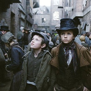 Oliver Twist movie review & film summary (2005)