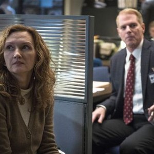 The Americans, Svetlana Efremova (L), Noah Emmerich (R), 'Baggage', Season 3, Ep. #2, 02/04/2015, ©FX