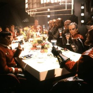 STAR TREK VI: THE UNDISCOVERED COUNTRY, James Doohan (far left), Leonard Nimoy (l.), David Warner, Rosanna DeSoto, 1991, (c)Paramount