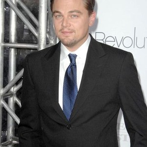 Leonardo DiCaprio at arrivals for REVOLUTIONARY ROAD  World Premiere, Mann''s Village Theatre, Westwood, CA, December 15, 2008. Photo by: Dee Cercone/Everett Collection