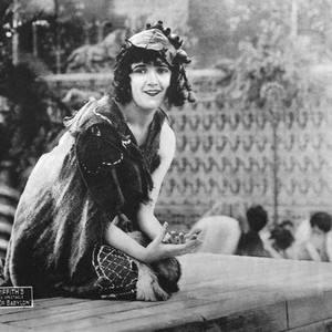 INTOLERANCE, Constance Talmadge, 1916